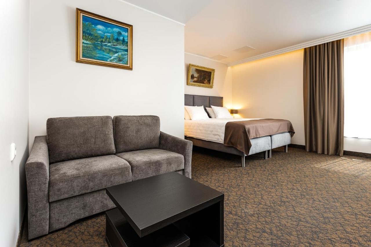 Adoryal Hotell Tallinn Eksteriør bilde