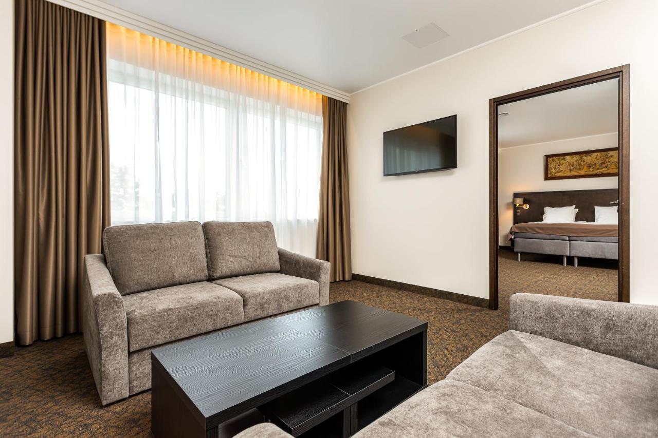 Adoryal Hotell Tallinn Eksteriør bilde