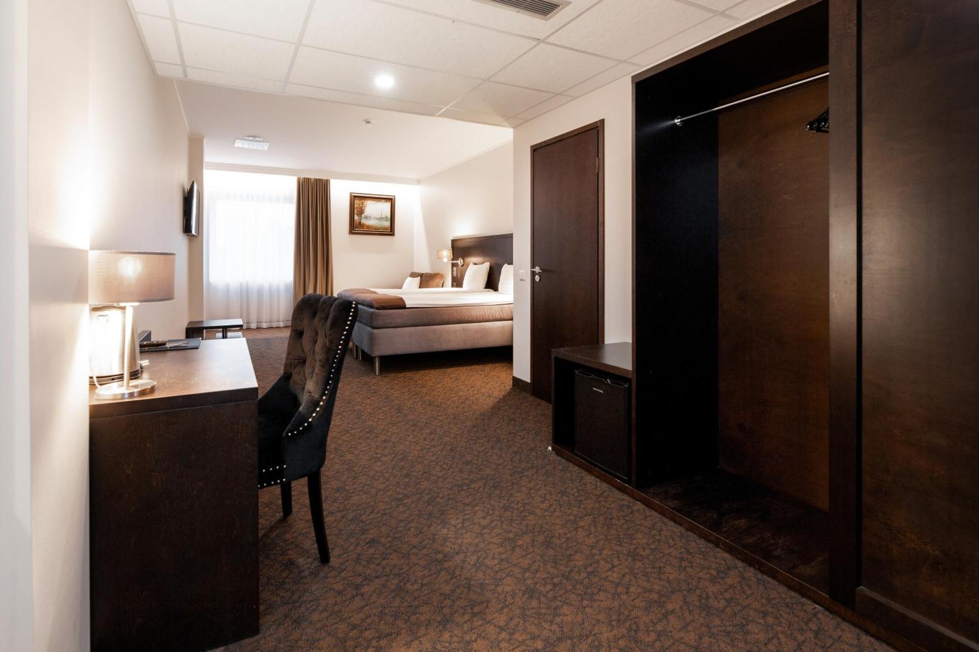 Adoryal Hotell Tallinn Eksteriør bilde