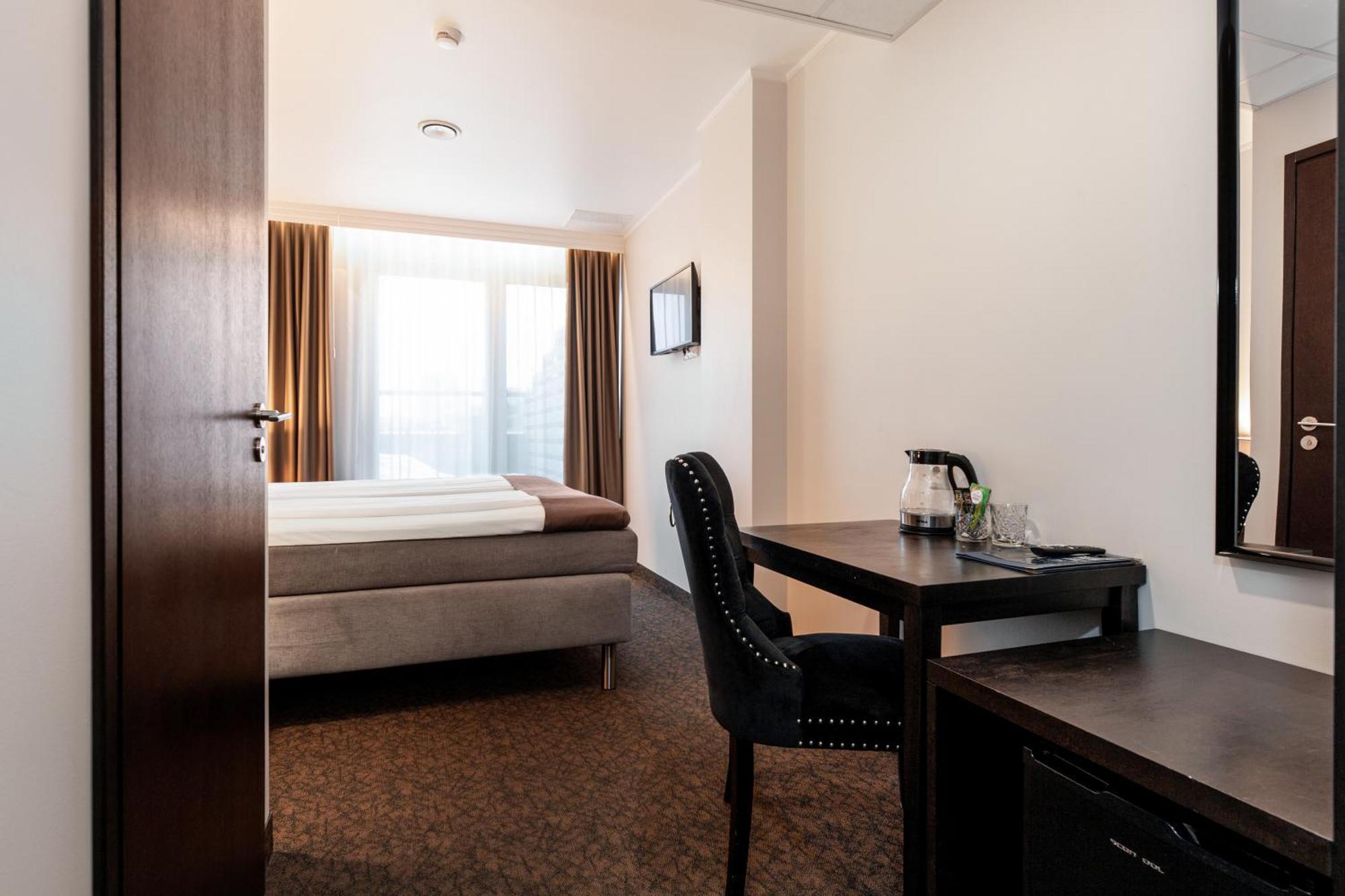 Adoryal Hotell Tallinn Eksteriør bilde