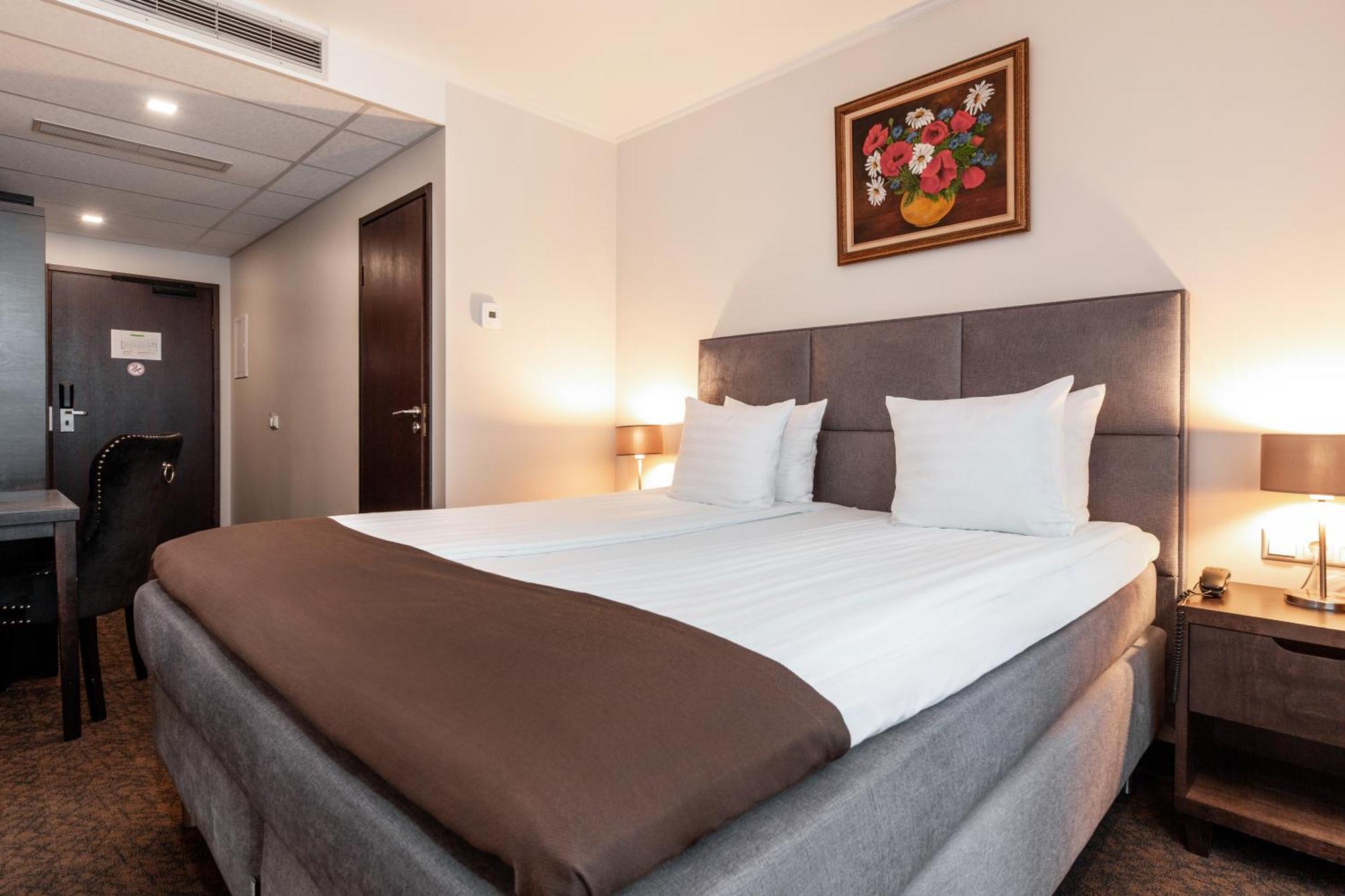 Adoryal Hotell Tallinn Eksteriør bilde