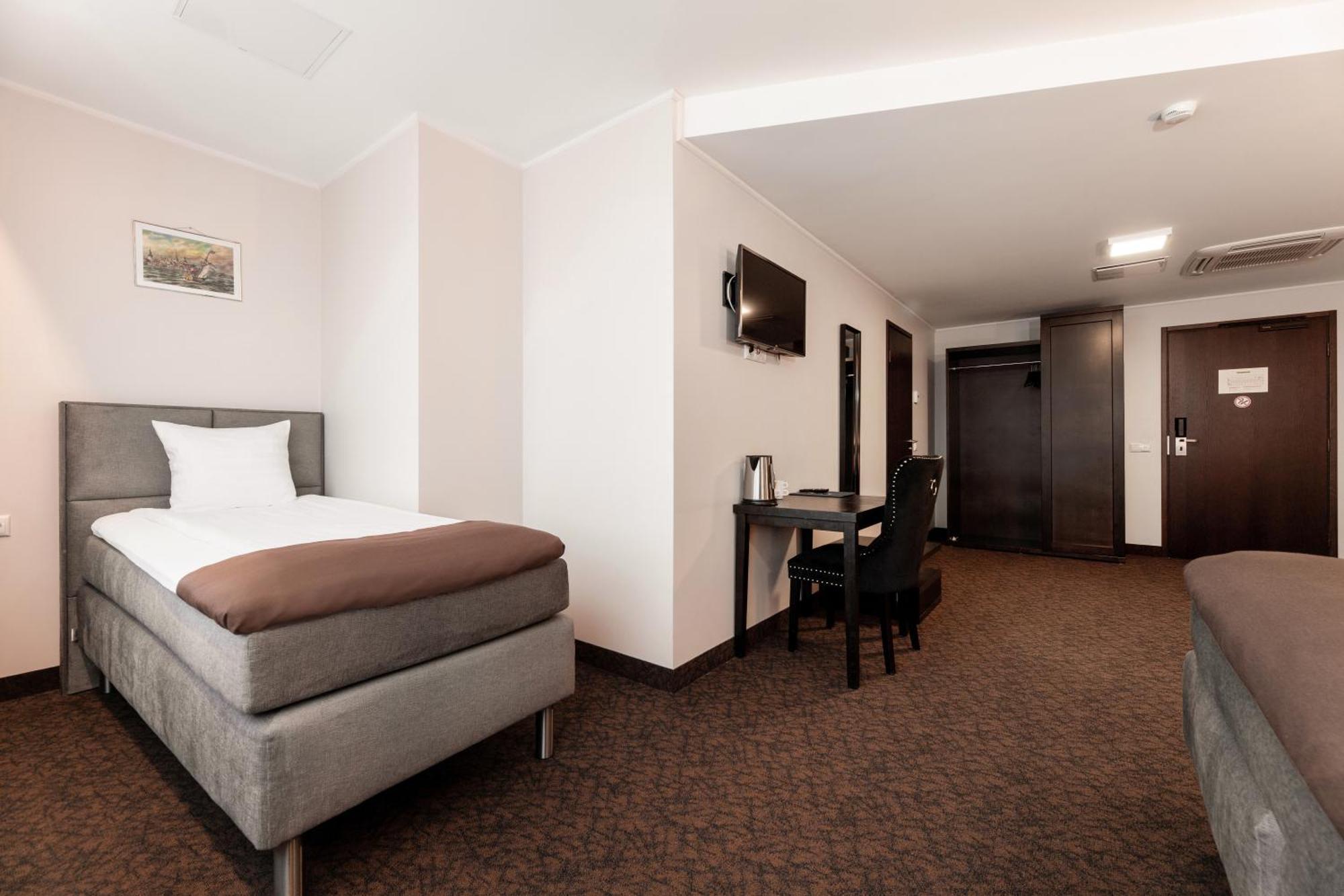 Adoryal Hotell Tallinn Eksteriør bilde